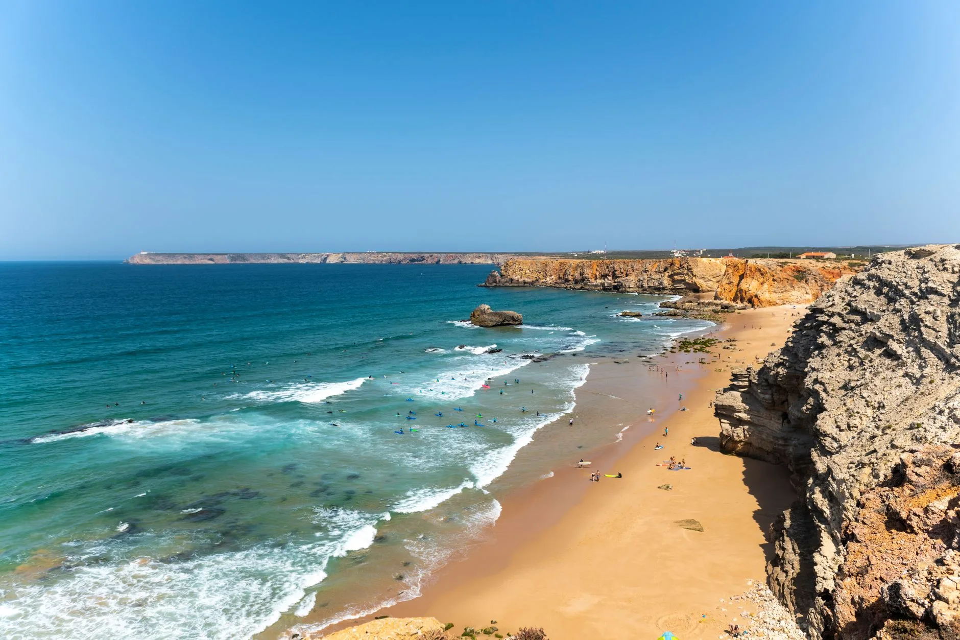Les plages autour de Sagres : surf, baignade et criques